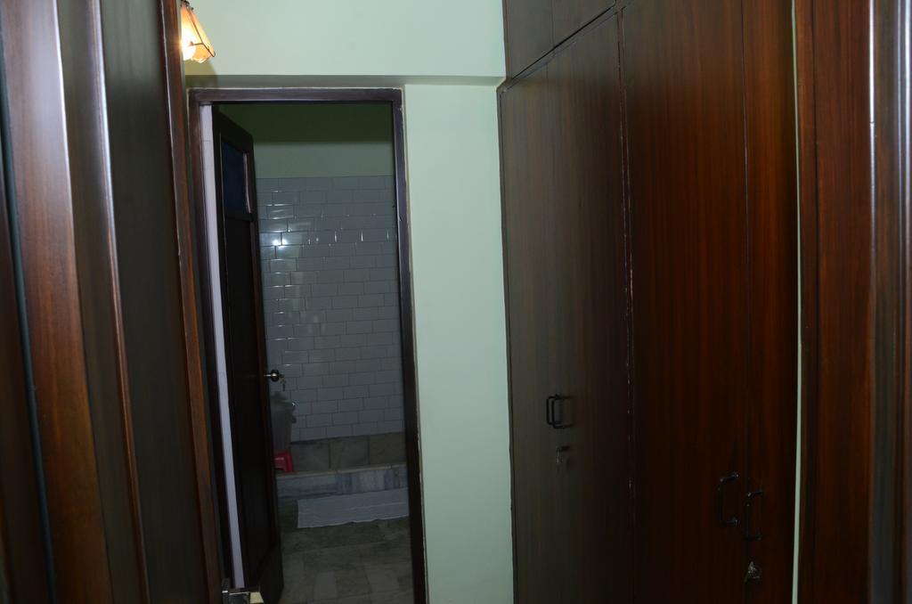 Namaste Apartments Ню Делхи Екстериор снимка