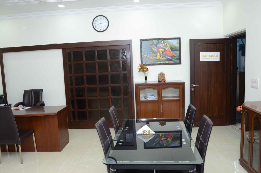 Namaste Apartments Ню Делхи Екстериор снимка