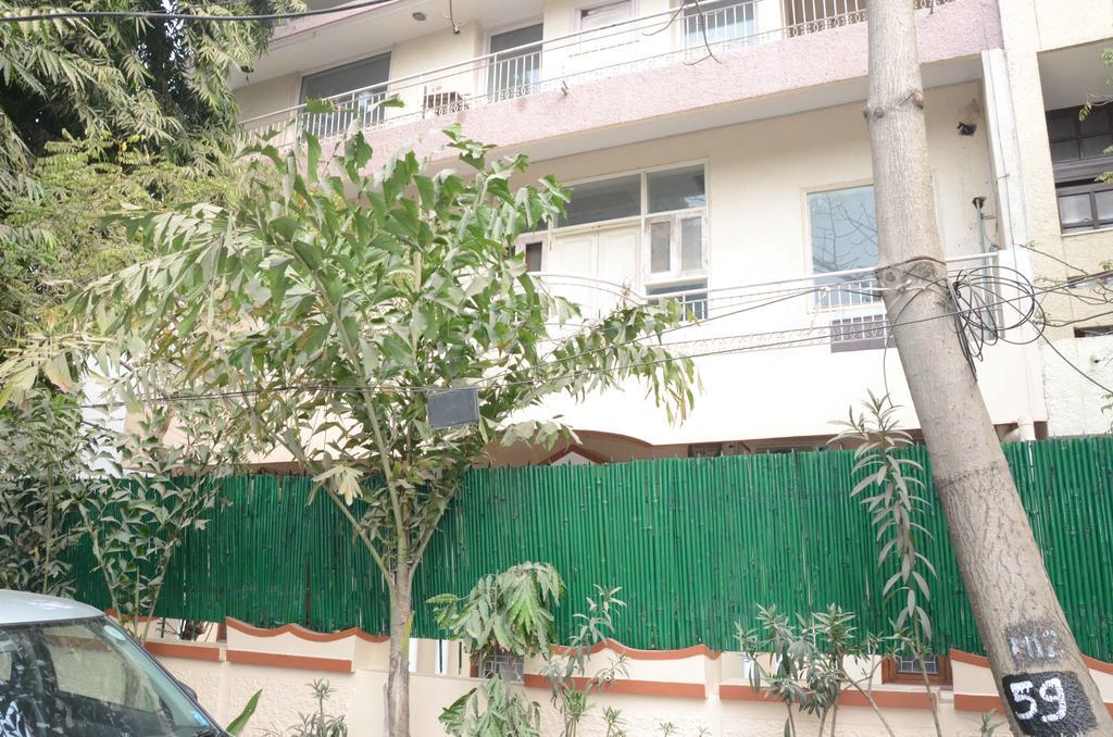 Namaste Apartments Ню Делхи Екстериор снимка